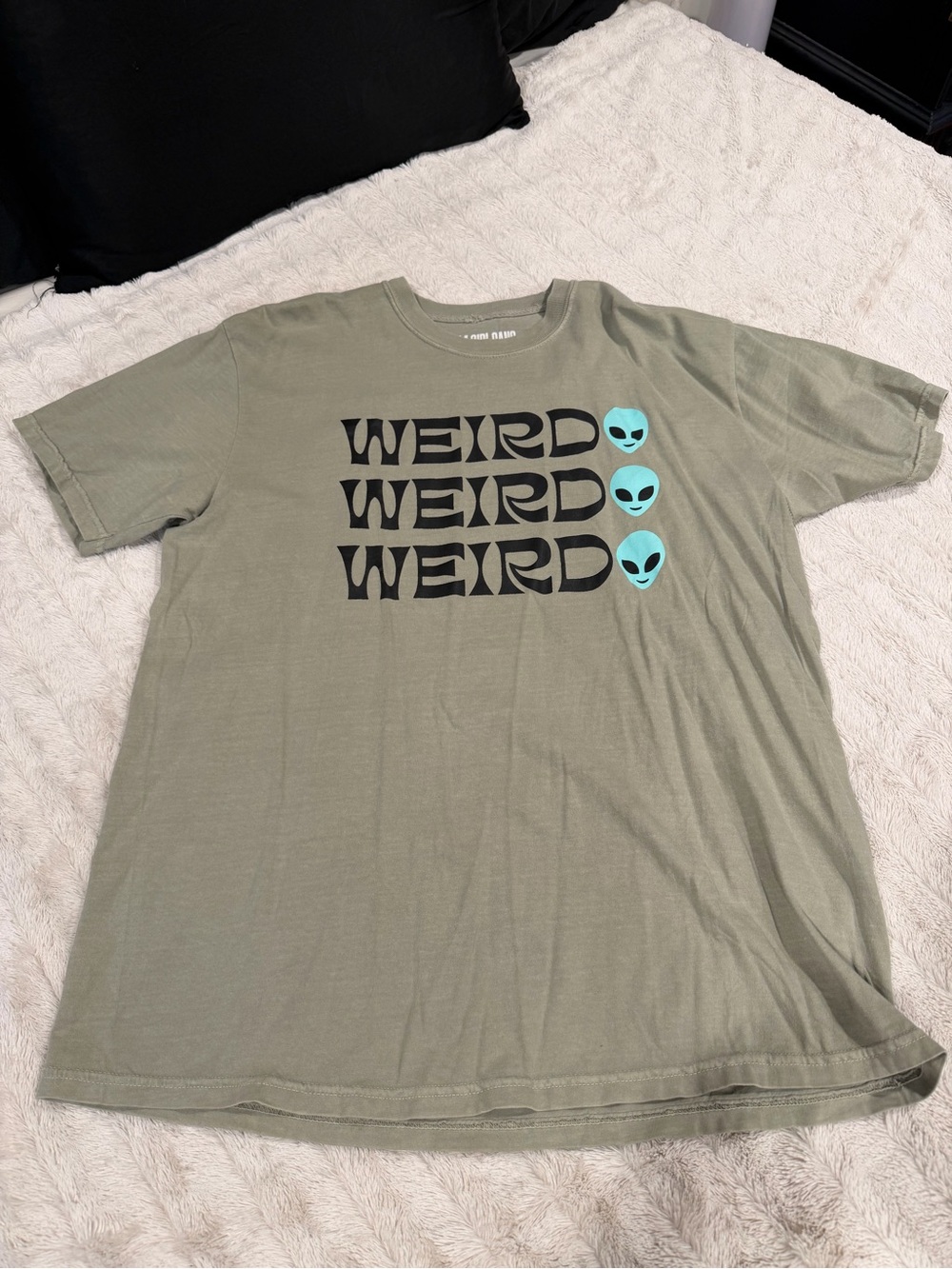 Dressed in LALA weirdo oversized shirt